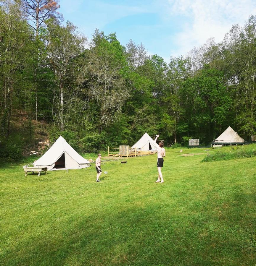 Belair Le Camping Hotel Champagnac-de-Bélair Esterno foto